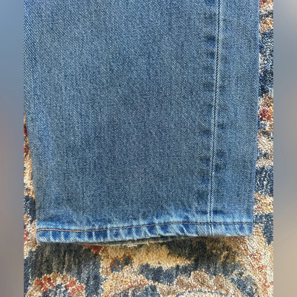 Levis 505 size 36 x 32 blank tab medium wash